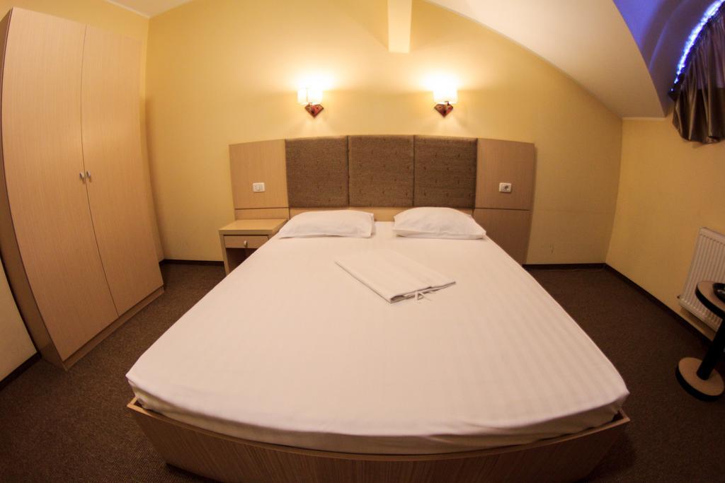 Vila Bueno Sat Vacanta Hotel Mamaia Ngoại thất bức ảnh